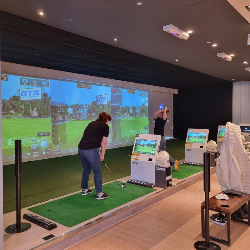 GTS스크린 + 벤큐 프로젝터 2대 세트 급처분